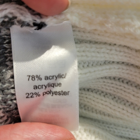 Maurices Oversized Gray & White Striped Boucle Sweater - Picture 6 of 7